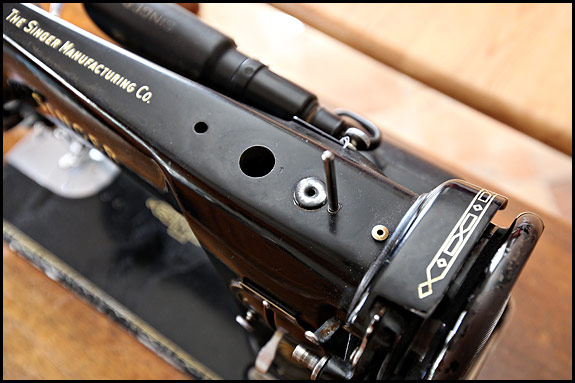 Picture of Singer 201 MkII with missing spool pin bush