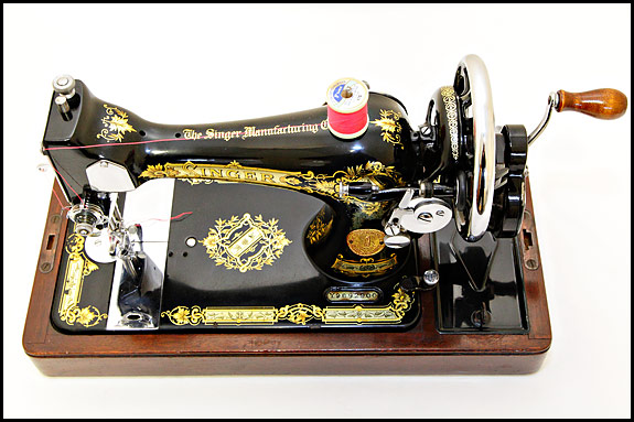 Singer 28K with 128-style bobbin winder